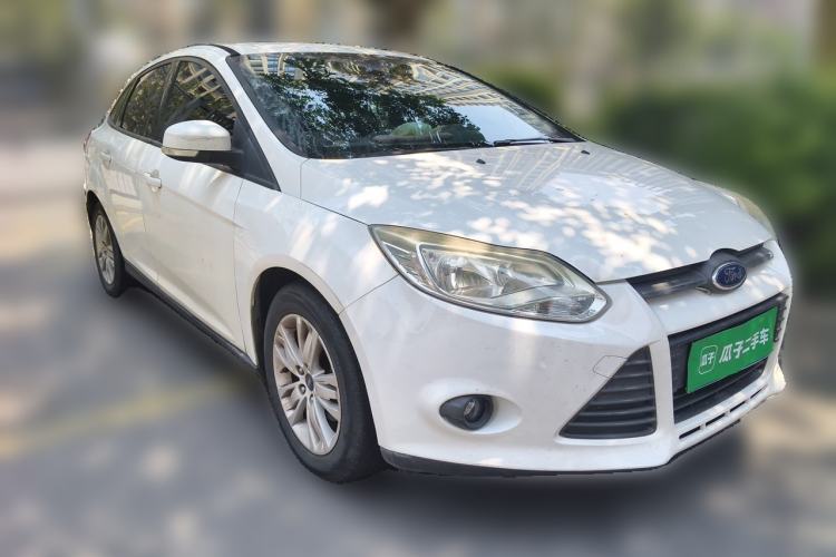 Used Ford Focus 2012 Sedan 1.6L Manual Comfort Model Front Right 45 Deg