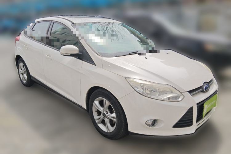 Used Ford Focus 2012 Hatchback 1.6L Automatic Fashion Edition Front Right 45 Deg