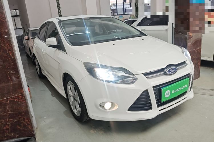 Used Ford Focus 2012 Hatchback 2.0L Automatic Luxury Sport Model Front Right 45 Deg