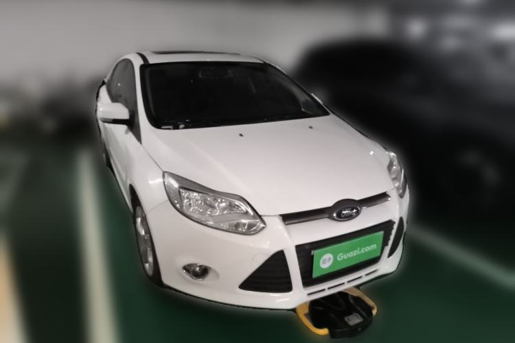 Used Ford Focus 2012 Sedan 1.6L Automatic Fashion Edition Front Right 45 Deg