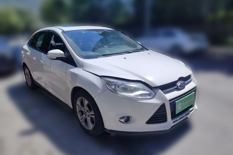 Used Ford Focus 2012 Sedan 1.6L Manual Fashion Edition Front Right 45 Deg