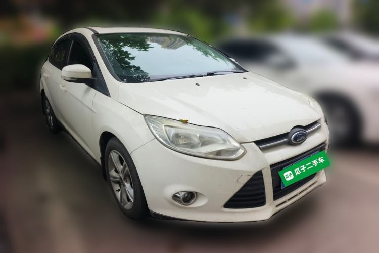 Used Ford Focus 2012 Hatchback 1.6L Automatic Fashion Edition Front Right 45 Deg