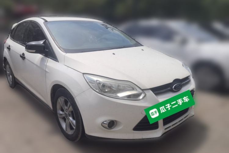 Used Ford Focus 2012 Hatchback 1.6L Automatic Fashion Edition Front Right 45 Deg