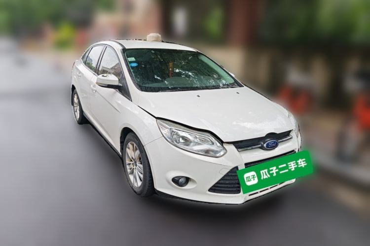Used Ford Focus 2012 Sedan 1.6L Automatic Comfort Model Front Right 45 Deg