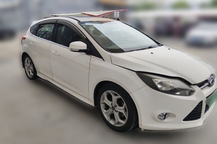 Used Ford Focus 2012 Hatchback 2.0L Manual Luxury Sport Model Front Right 45 Deg