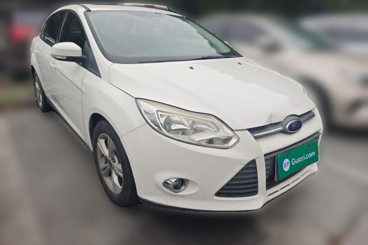 Used Ford Focus 2012 Sedan 1.6L Automatic Fashion Edition Front Right 45 Deg