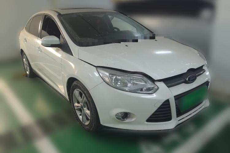 Used Ford Focus 2012 Sedan 1.6L Automatic Fashion Edition Front Right 45 Deg