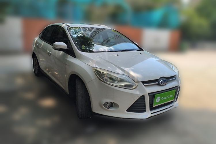 Used Ford Focus 2012 Sedan 1.6L Automatic Fashion Edition Front Right 45 Deg