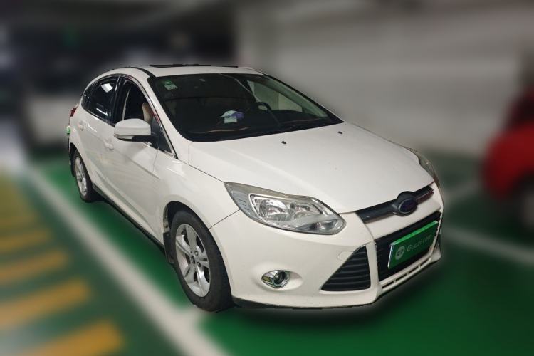 Used Ford Focus 2012 Hatchback 1.6L Automatic Fashion Edition Front Right 45 Deg