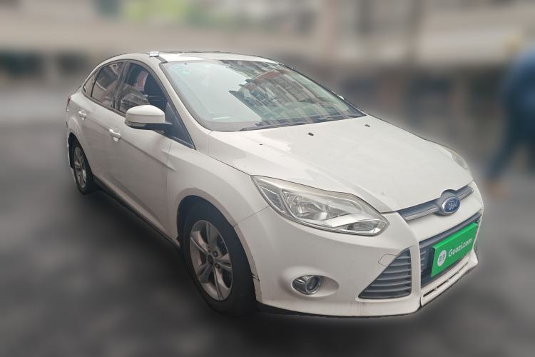 Used Ford Focus 2012 Sedan 1.6L Automatic Fashion Edition Front Right 45 Deg