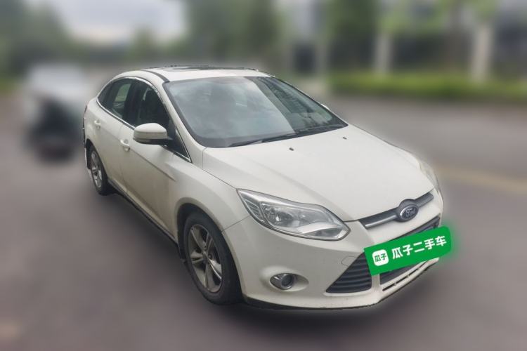 Used Ford Focus 2012 Sedan 1.6L Automatic Fashion Edition Front Right 45 Deg