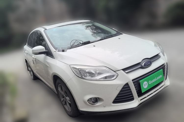 Used Ford Focus 2012 Sedan 1.6L Manual Fashion Edition Front Right 45 Deg
