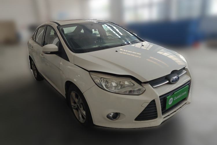 Used Ford Focus 2012 Sedan 1.6L Automatic Fashion Edition Front Right 45 Deg