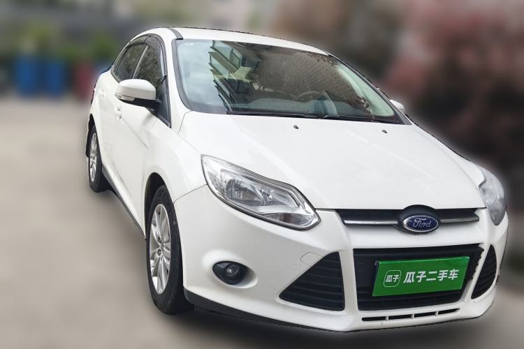 Used Ford Focus 2012 Sedan 1.6L Manual Comfort Model Front Right 45 Deg