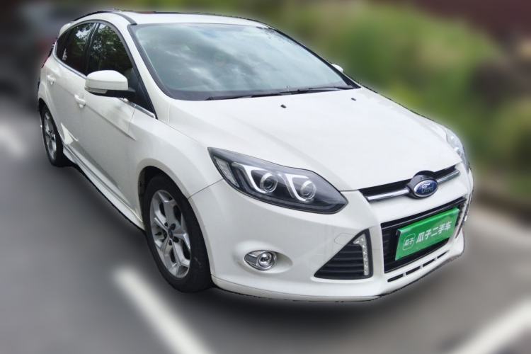 Used Ford Focus 2012 Hatchback 2.0L Automatic Luxury Sport Model Front Right 45 Deg