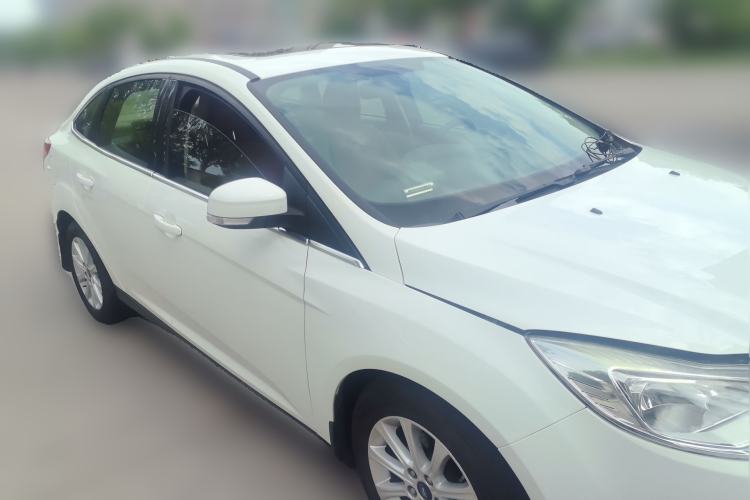 Used Ford Focus 2012 Sedan 1.6L Automatic Prestige Model Front Right 45 Deg