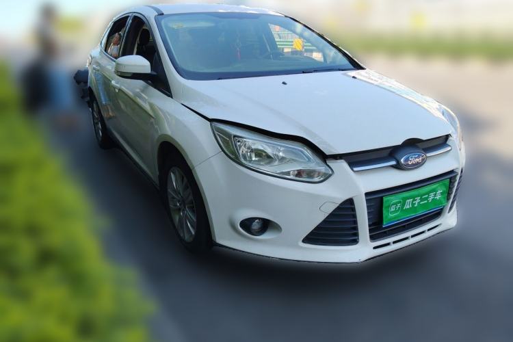 Used Ford Focus 2012 Sedan 1.6L Manual Comfort Model Front Right 45 Deg