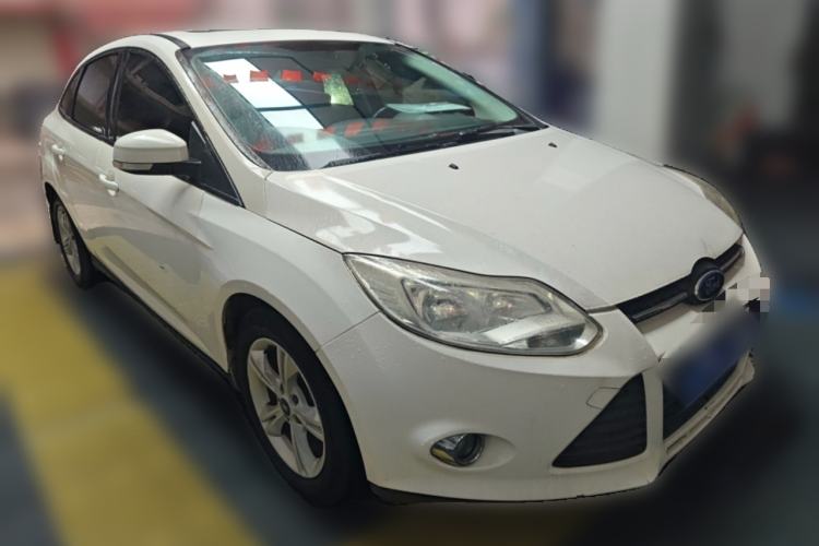 Used Ford Focus 2012 Sedan 1.6L Automatic Fashion Edition Front Right 45 Deg