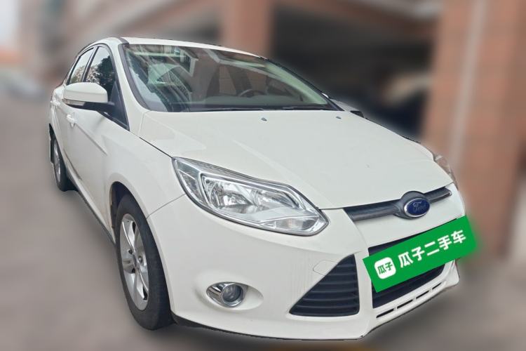 Used Ford Focus 2012 Sedan 1.6L Automatic Fashion Edition Front Right 45 Deg