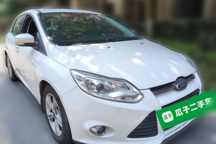 Used Ford Focus 2012 Hatchback 1.6L Automatic Fashion Edition Front Right 45 Deg