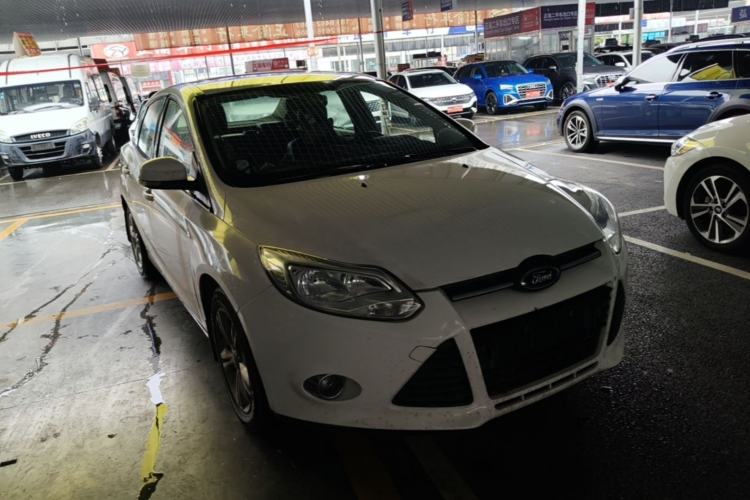 Used Ford Focus 2012 Sedan 1.6L Automatic Fashion Edition Front Right 45 Deg
