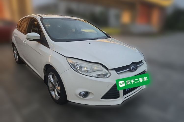 Used Ford Focus 2012 Hatchback 1.6L Automatic Fashion Edition Front Right 45 Deg