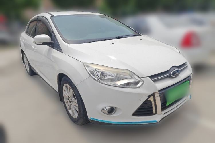 Used Ford Focus 2012 Sedan 1.6L Automatic Comfort Model Front Right 45 Deg