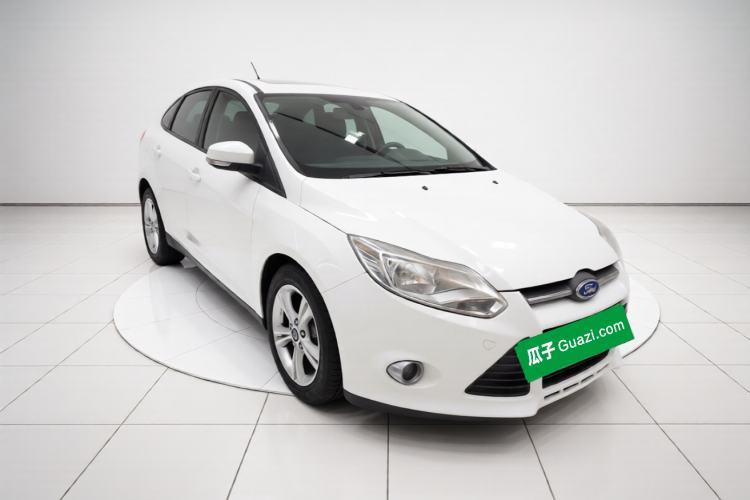Used Ford Focus 2012 Sedan 1.6L Automatic Fashion Edition Front Right 45 Deg