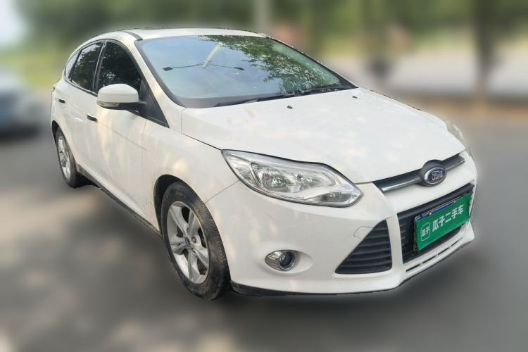 Used Ford Focus 2012 Hatchback 1.6L Manual Fashion Edition Front Right 45 Deg