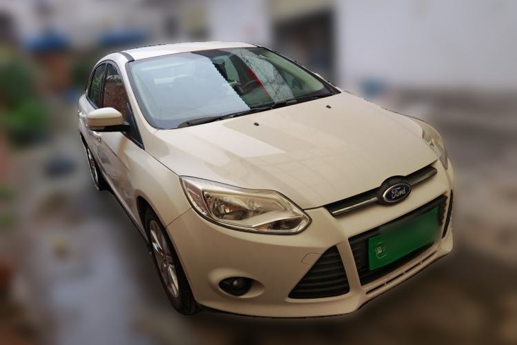 Used Ford Focus 2012 Sedan 1.6L Manual Comfort Model Front Right 45 Deg