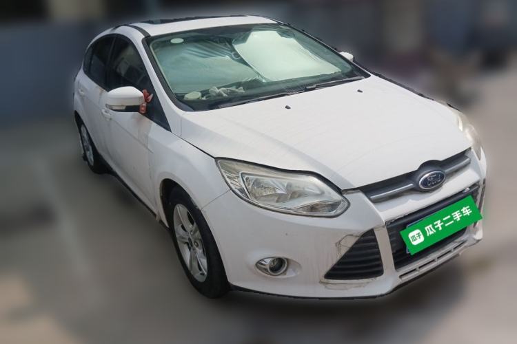Used Ford Focus 2012 Hatchback 1.6L Automatic Fashion Edition Front Right 45 Deg