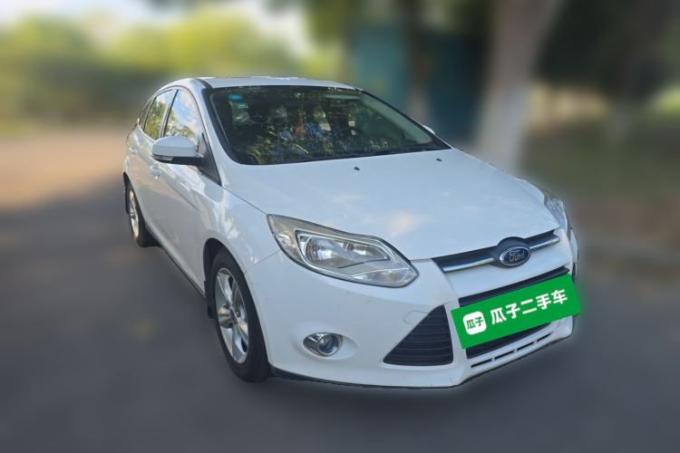 Used Ford Focus 2012 Hatchback 1.6L Automatic Fashion Edition Front Right 45 Deg