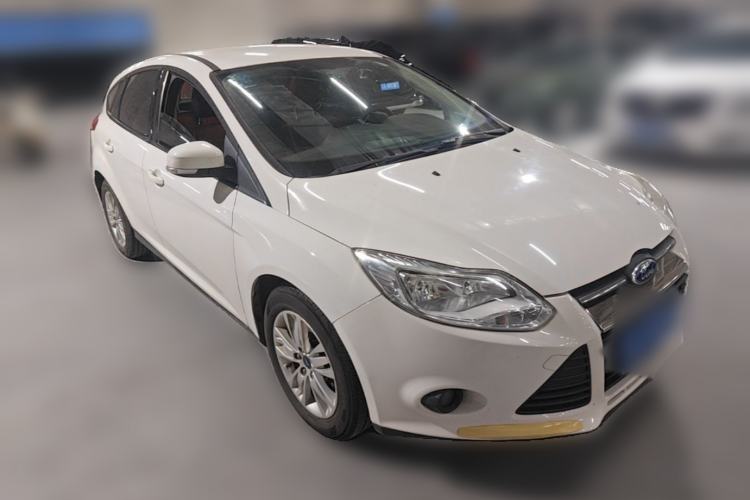 Used Ford Focus 2012 Hatchback 1.6L Manual Comfort Model Front Right 45 Deg