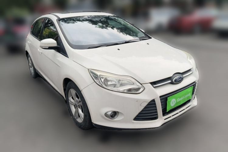 Used Ford Focus 2012 Hatchback 1.6L Manual Fashion Edition Front Right 45 Deg