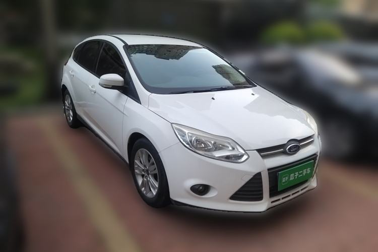 Used Ford Focus 2012 Hatchback 1.6L Automatic Comfort Model Front Right 45 Deg