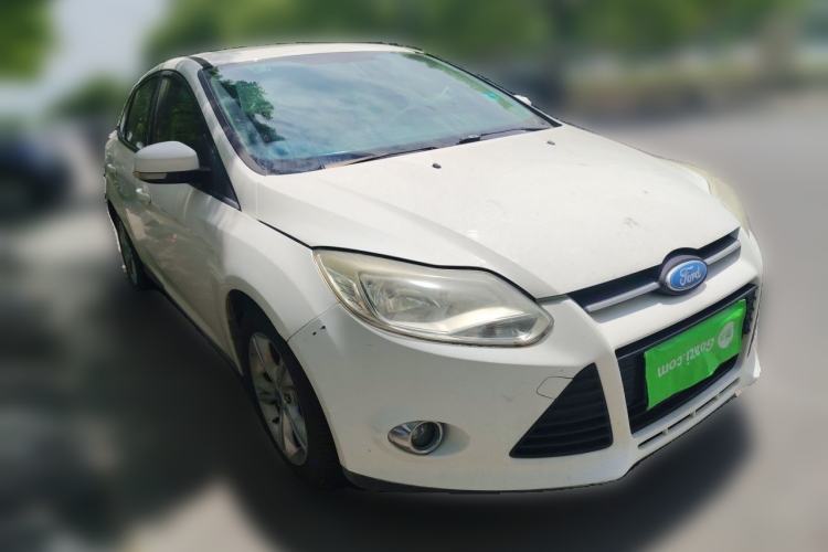 Used Ford Focus 2012 Sedan 1.6L Manual Fashion Edition Front Right 45 Deg