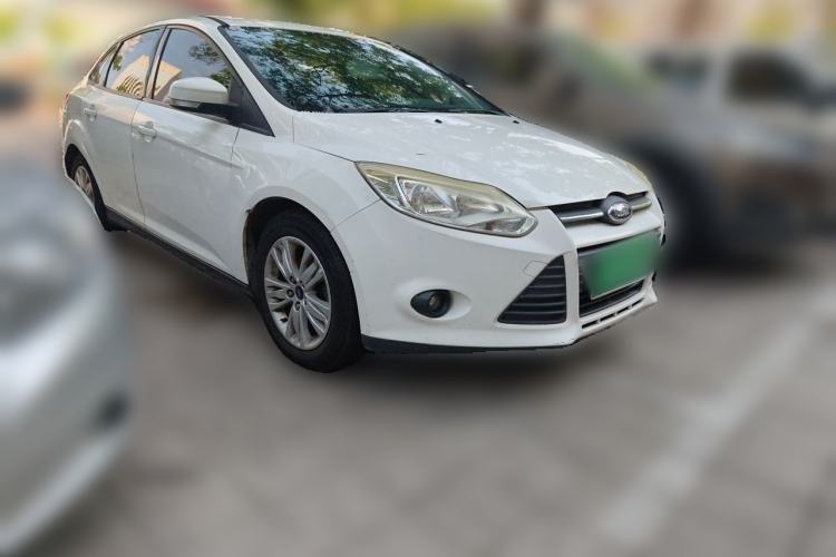 Used Ford Focus 2012 Sedan 1.6L Automatic Comfort Model Front Right 45 Deg