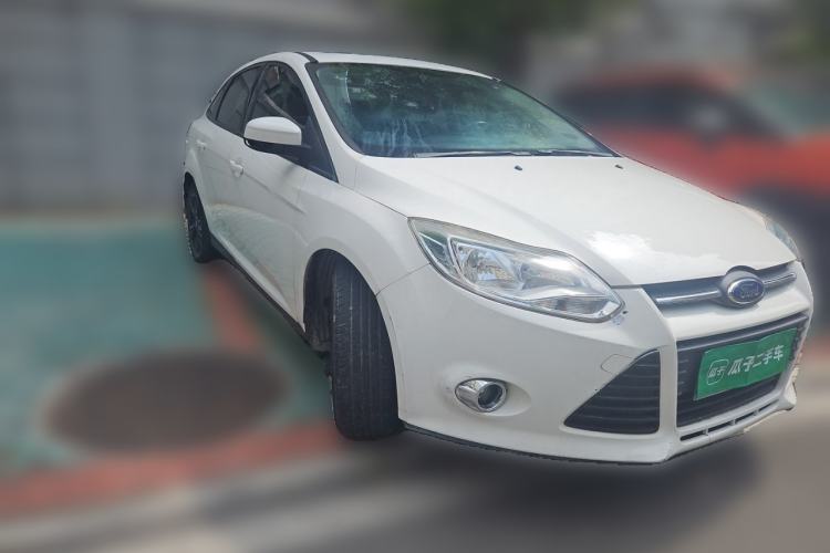 Used Ford Focus 2012 Sedan 1.6L Automatic Fashion Edition Front Right 45 Deg