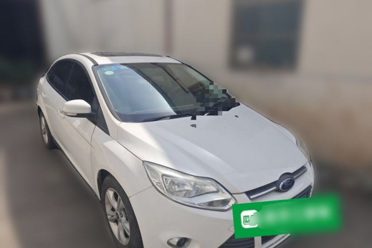 Used Ford Focus 2012 Sedan 1.6L Manual Fashion Edition Front Right 45 Deg