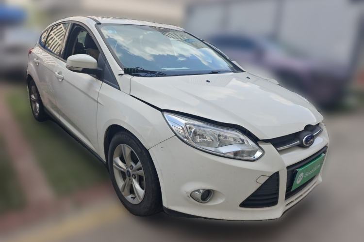 Used Ford Focus 2012 Hatchback 1.6L Automatic Fashion Edition Front Right 45 Deg