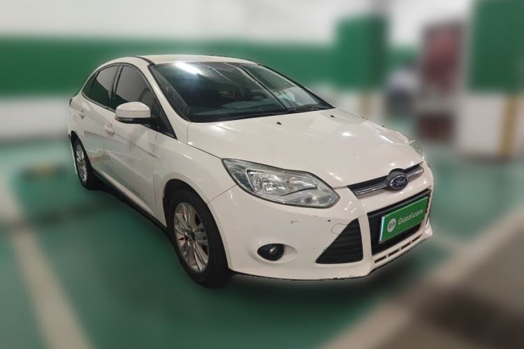 Used Ford Focus 2012 Sedan 1.6L Manual Comfort Model Front Right 45 Deg