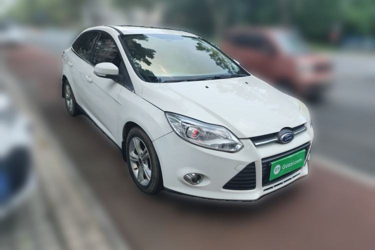 Used Ford Focus 2012 Sedan 1.6L Automatic Fashion Edition Front Right 45 Deg