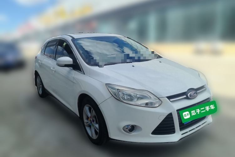 Used Ford Focus 2012 Hatchback 1.6L Manual Fashion Edition Front Right 45 Deg
