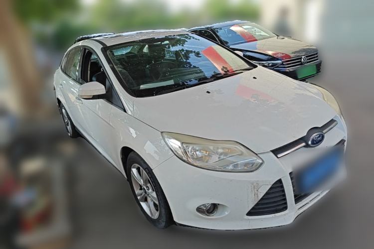Used Ford Focus 2012 Sedan 1.6L Manual Fashion Edition Front Right 45 Deg