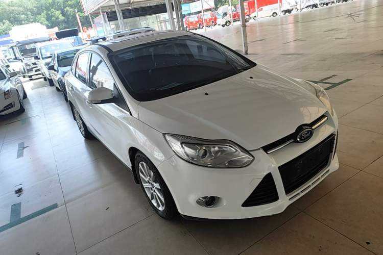 Used Ford Focus 2012 Sedan 1.6L Automatic Prestige Model Front Right 45 Deg