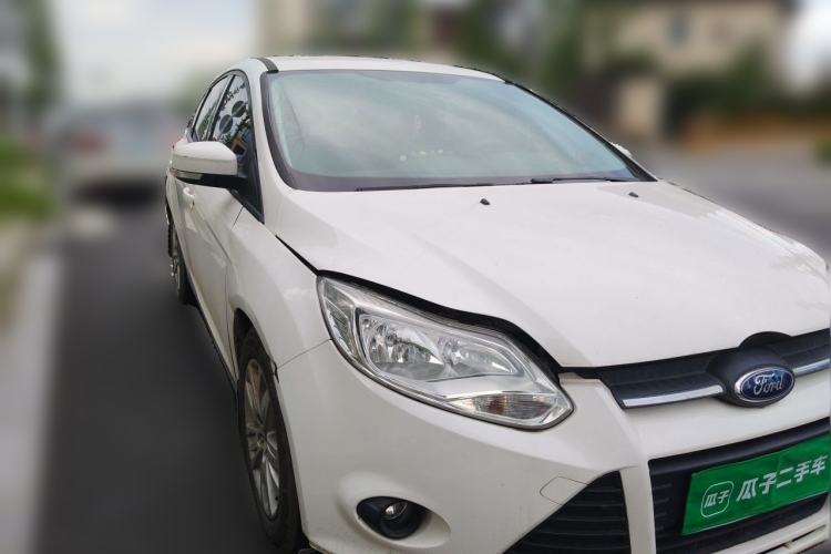 Used Ford Focus 2012 Hatchback 1.6L Automatic Comfort Model Front Right 45 Deg