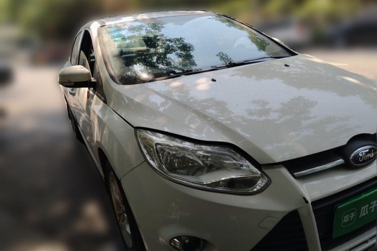 Used Ford Focus 2012 Sedan 1.6L Automatic Fashion Edition Front Right 45 Deg