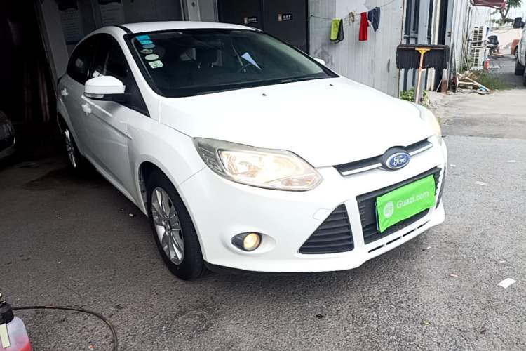 Used Ford Focus 2012 Hatchback 1.6L Automatic Comfort Model Front Right 45 Deg