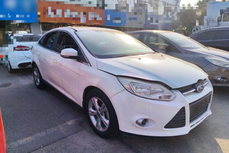 Used Ford Focus 2012 Sedan 1.6L Automatic Fashion Edition Front Right 45 Deg
