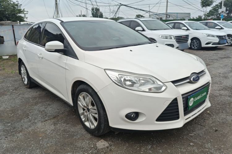 Used Ford Focus 2012 Sedan 1.6L Automatic Comfort Model Front Right 45 Deg